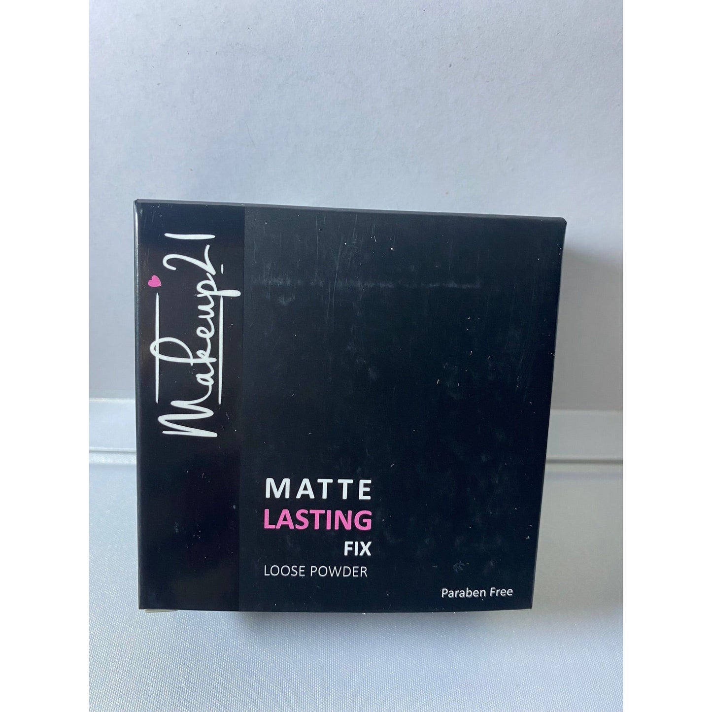 Poudre compacte Fond de teint pour visage.